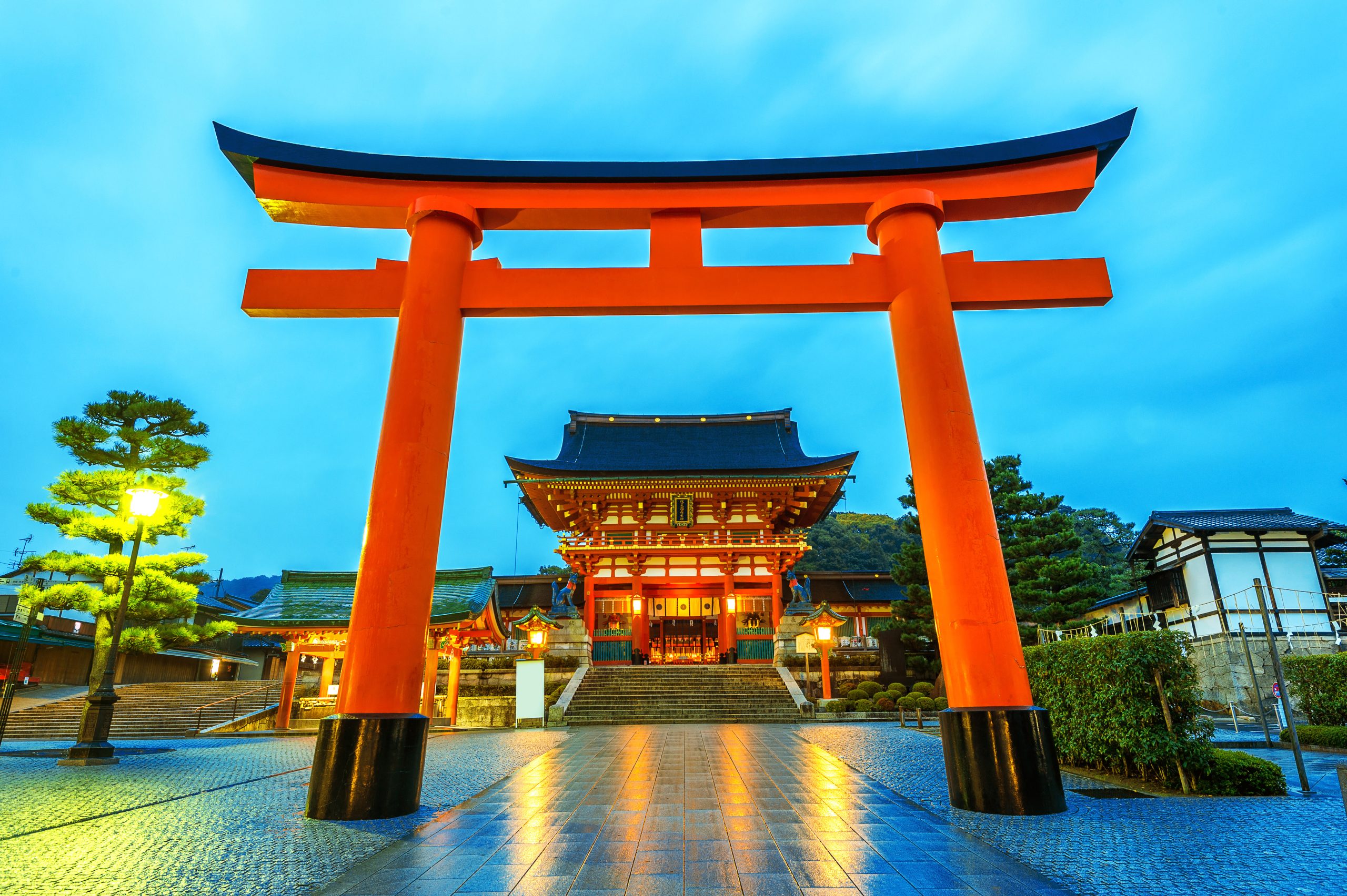 fushimi inari shrine kyoto japan scaled