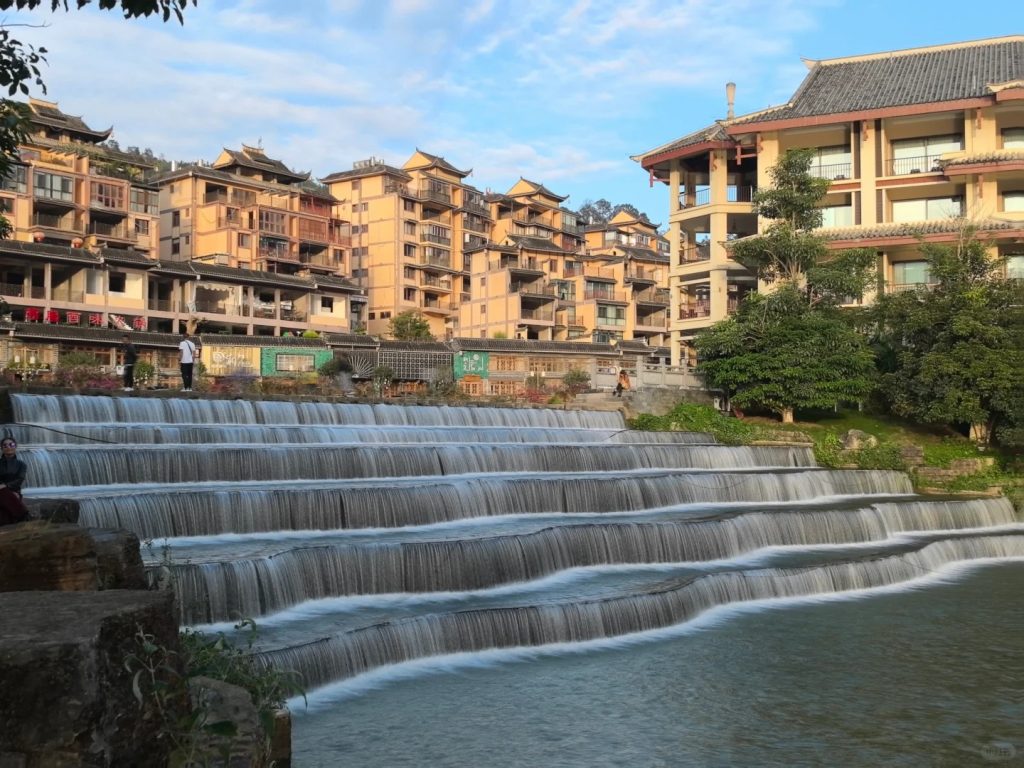 Hà Khẩu - Bình Biên - Khai Viễn - Di Lặc - Mông Tự 4N3Đ