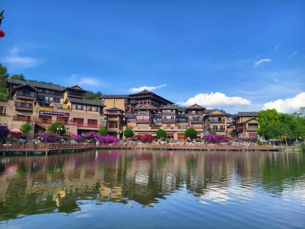 Hà Khẩu - Bình Biên - Khai Viễn - Mông Tự 3N2Đ